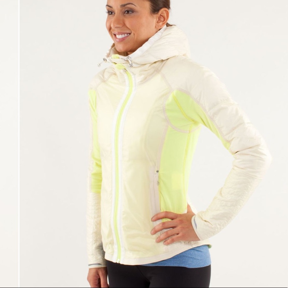 Price drop! Lululemon bundle up jacket